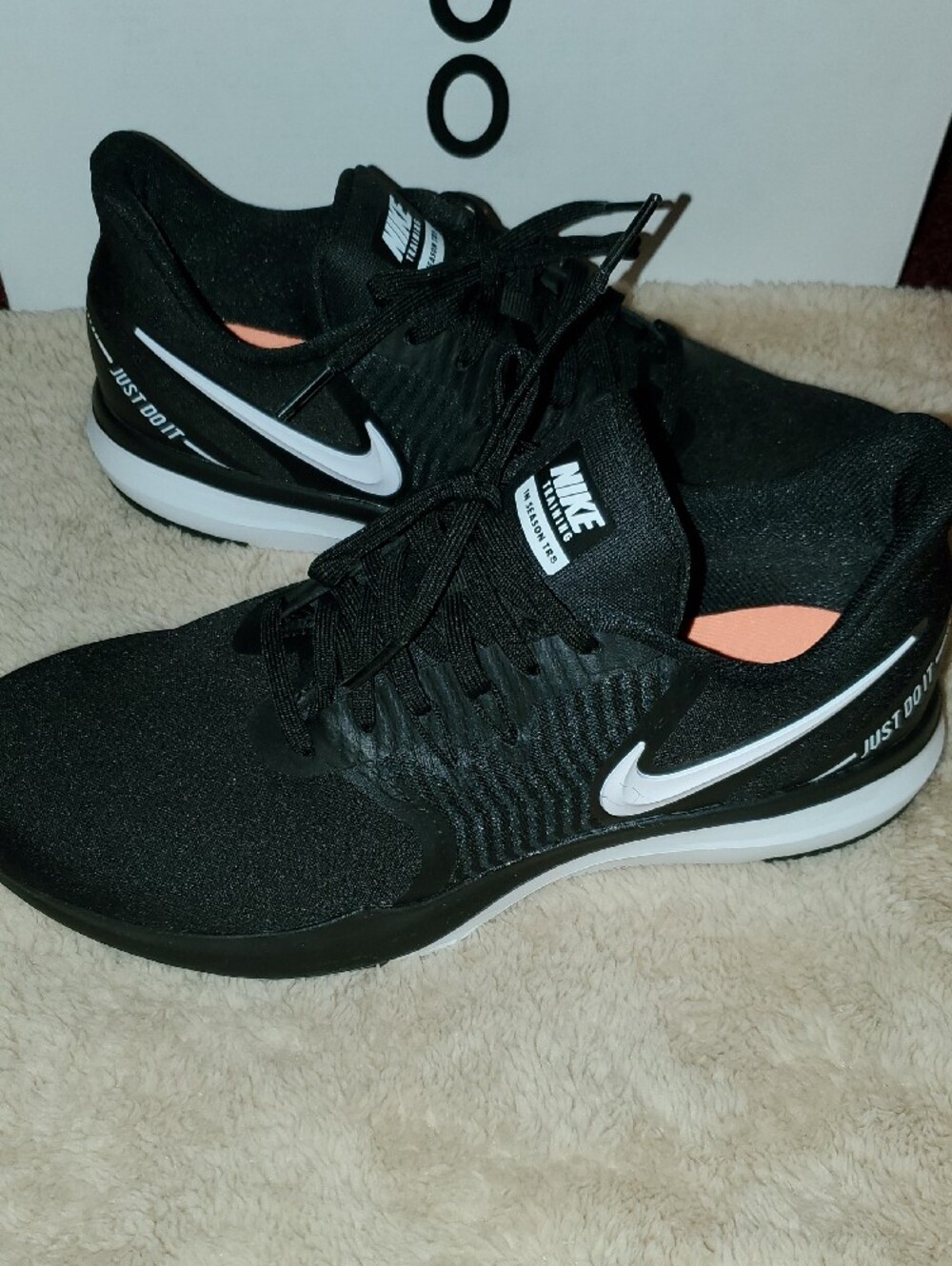 Nike Black and White Women's Athletic Running Shoes